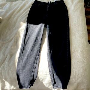 great quality black jeans, easy to wear and style, very comfortable